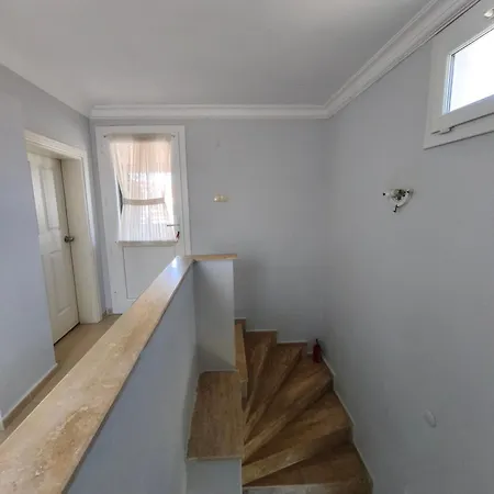 Triplex 5-1 * Kusadasi