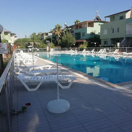 Triplex 5-1 * Kusadası