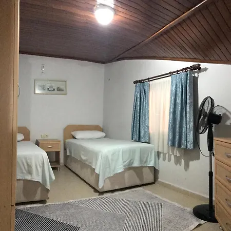 Βίλα Triplex 5-1 *