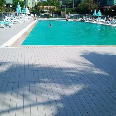 Βίλα Triplex 5-1